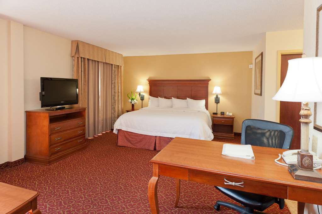 Hampton Inn & Suites Mccomb Oda fotoğraf